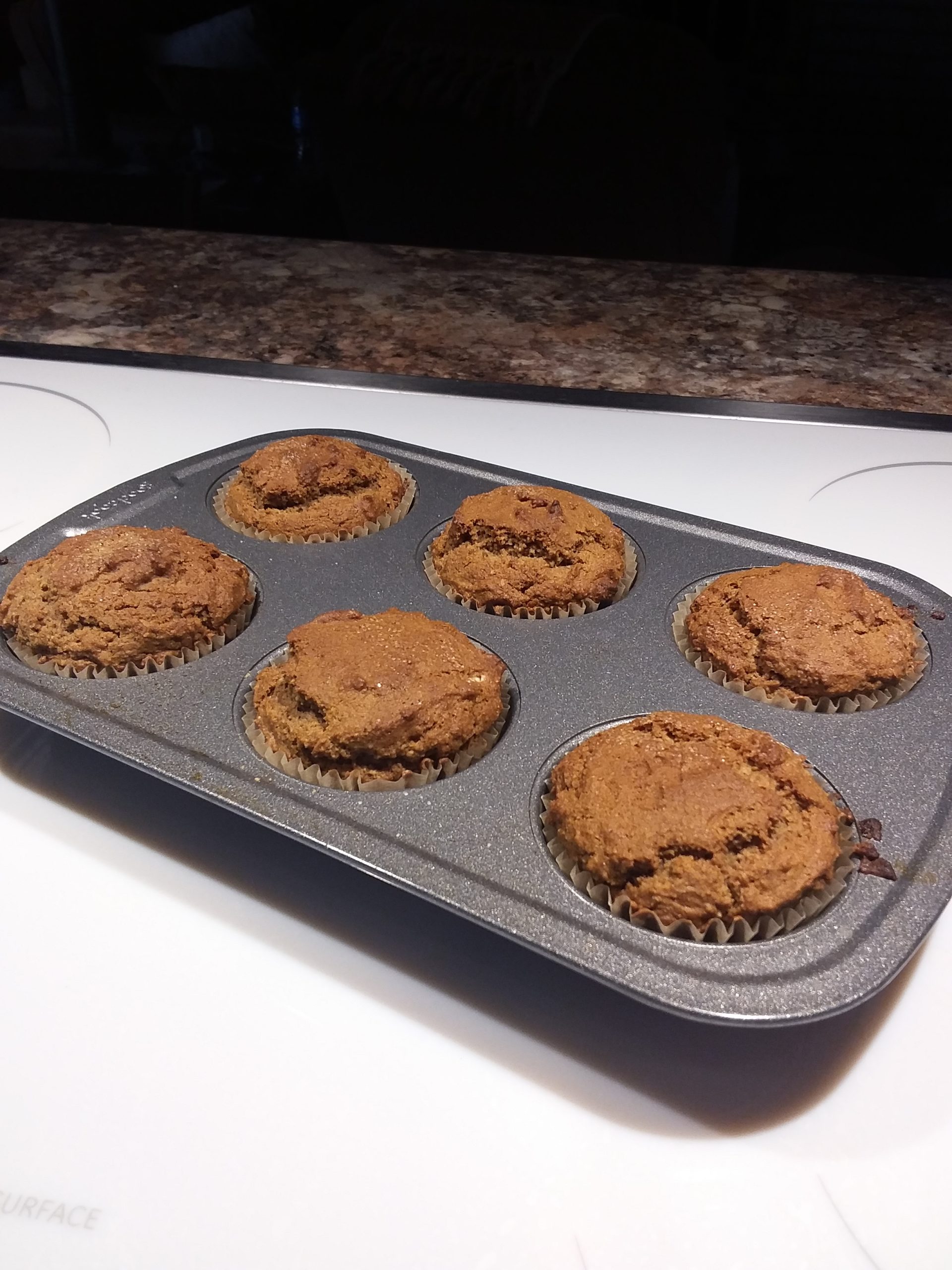 Applesauce Spice Muffins